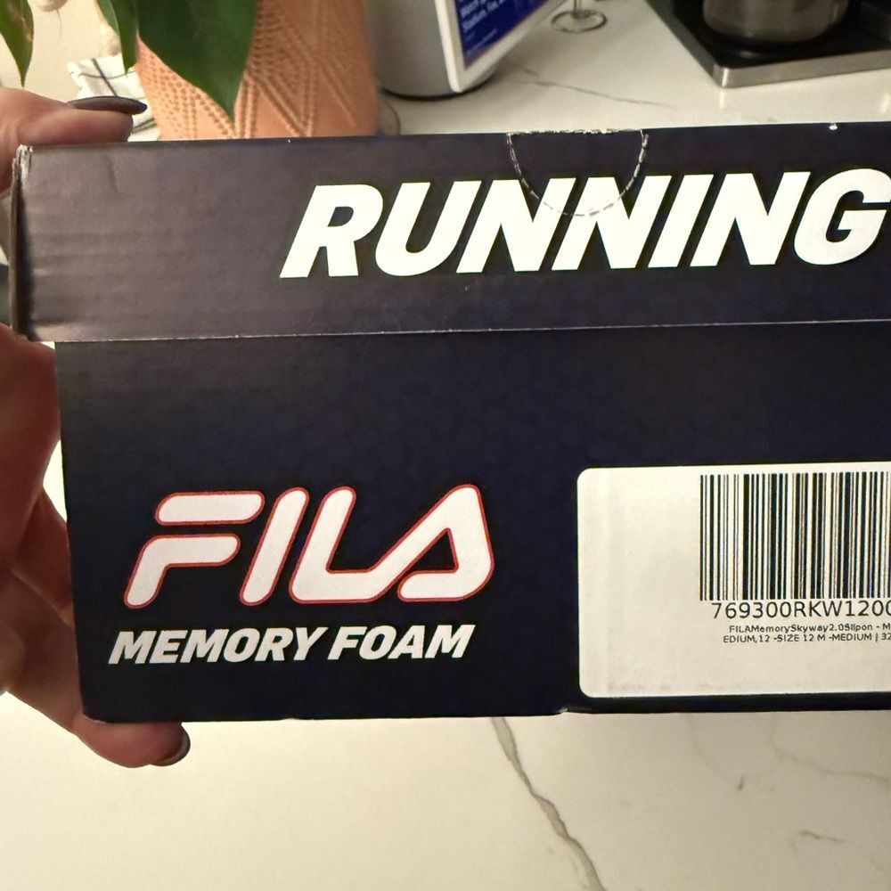 New in box FILA memory skyway 2.0 tie dye sneakers size 12 - Picture 7 of 7